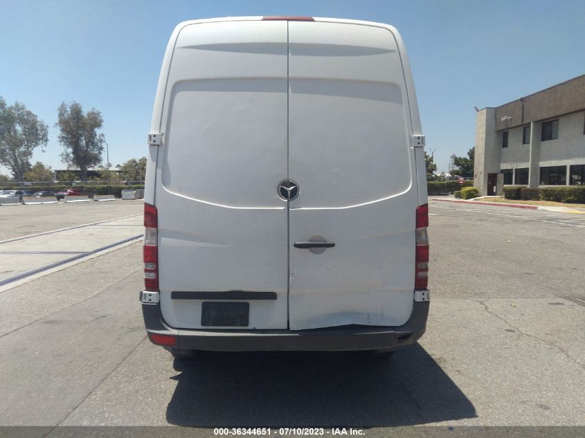 2016 MERCEDES-BENZ SPRINTER CARGO VANS WD3PE7DD8GP321270
