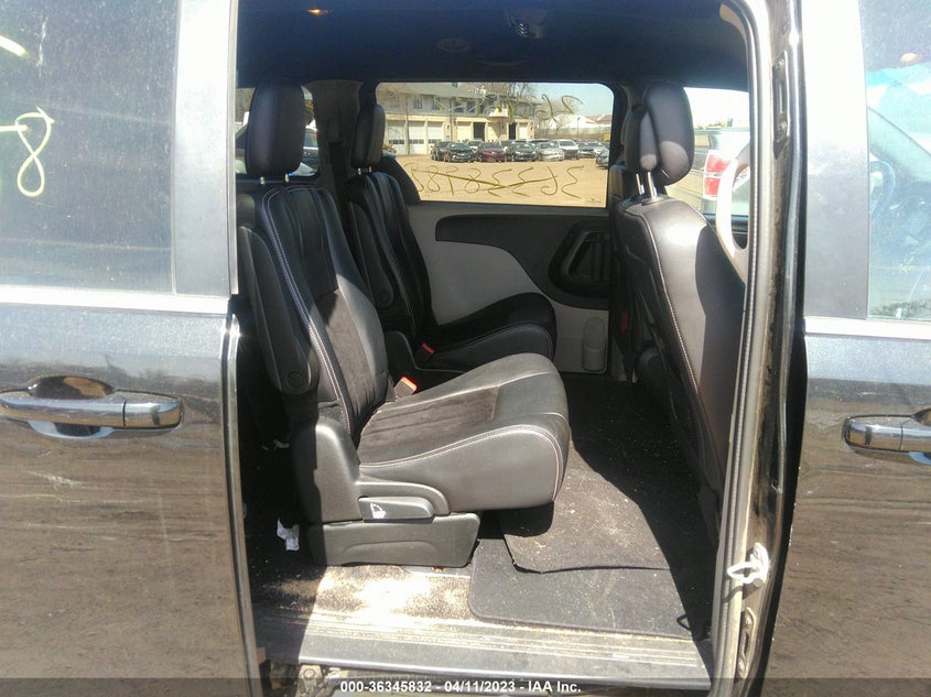 VIN 2C4RDGCG9JR209550 2018 DODGE GRAND CARAVAN SXT