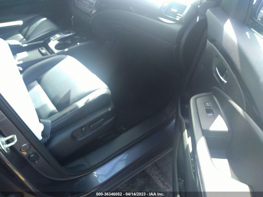 2017 HONDA PILOT TOURING - 5FNYF6H95HB013878