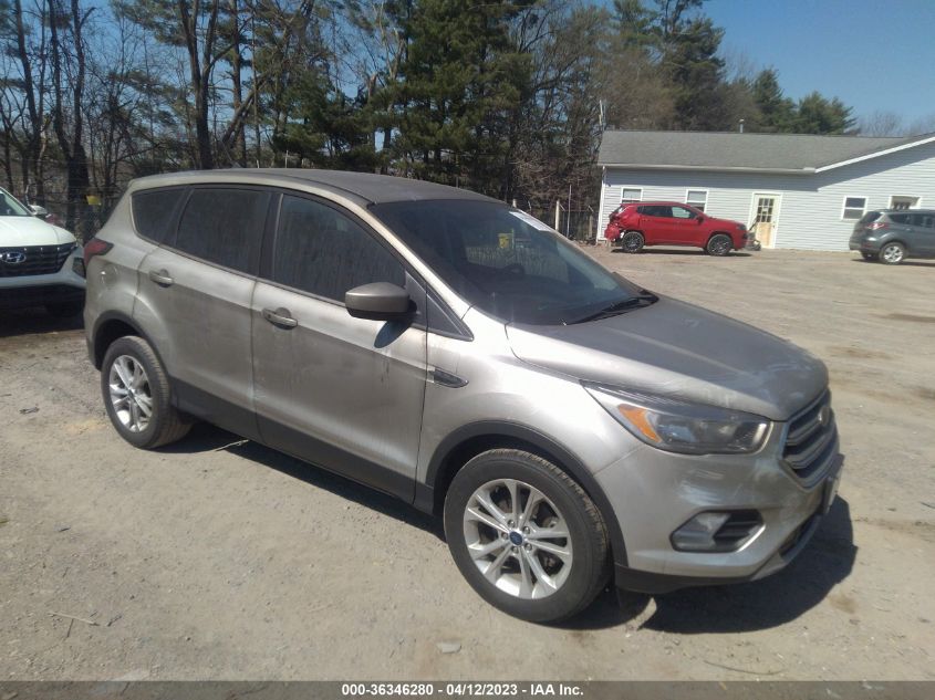 2019 FORD ESCAPE SE - 1FMCU0GD6KUB85012