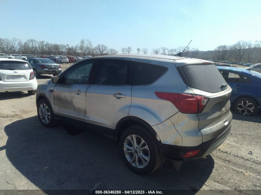 2019 FORD ESCAPE SE - 1FMCU0GD6KUB85012