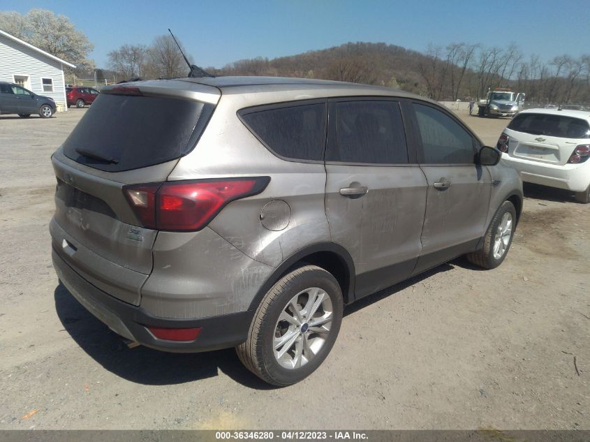 2019 FORD ESCAPE SE - 1FMCU0GD6KUB85012