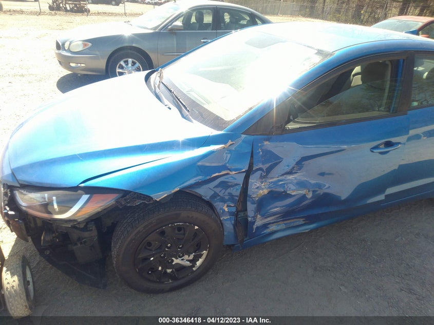 VIN: 5NPD74LF2HH067864 2017 HYUNDAI ELANTRA SE