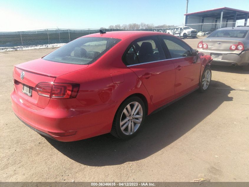 2014 VOLKSWAGEN JETTA SEDAN GLI - 3VW4T7AJ2EM246378