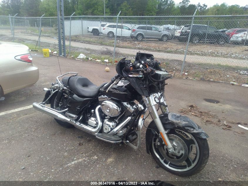 2013 HARLEY-DAVIDSON FLHX STREET GLIDE - 1HD1KBM12DB689111