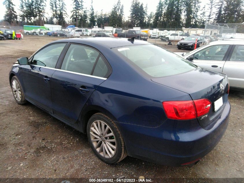 2013 VOLKSWAGEN JETTA SEDAN TDI W/PREMIUM/NAV - 3VWLL7AJ2DM386599