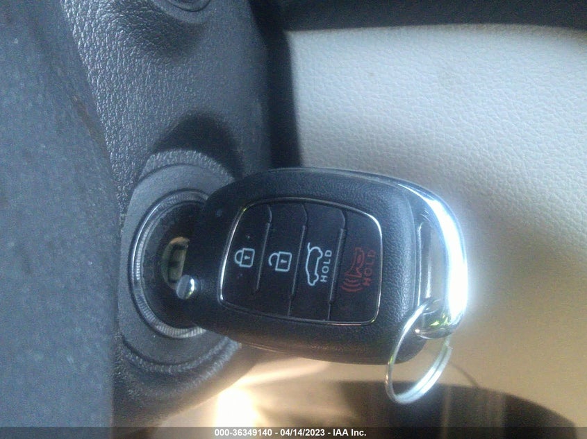 VIN KM8J2CA40LU114056 2020 HYUNDAI TUCSON SE