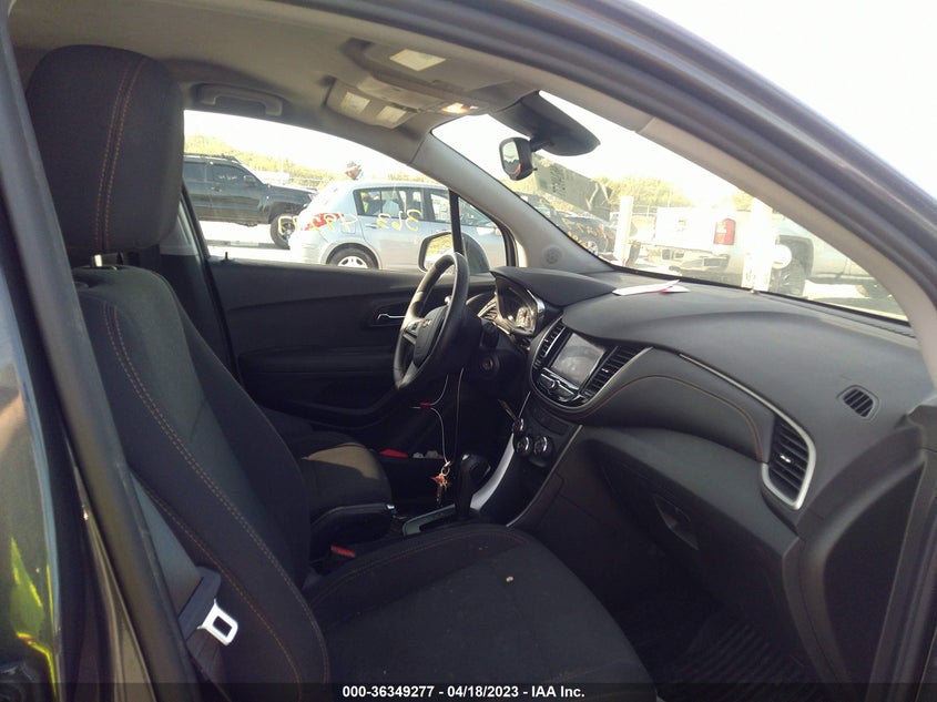 VIN 3GNCJKSB3LL116828 2020 CHEVROLET TRAX LS