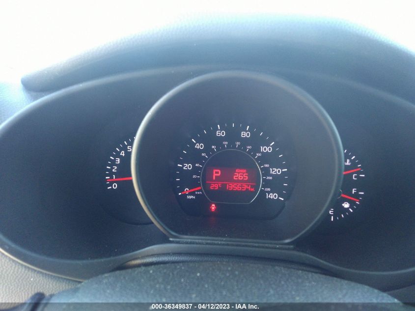 2015 KIA SOUL + - KNDJP3A57F7797956