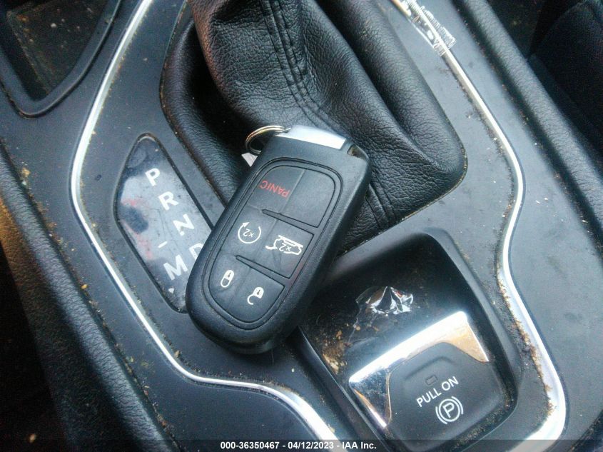 2019 JEEP CHEROKEE LATITUDE PLUS - 1C4PJLLB7KD444577
