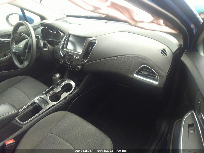 2018 CHEVROLET CRUZE LT - 1G1BE5SM8J7156022