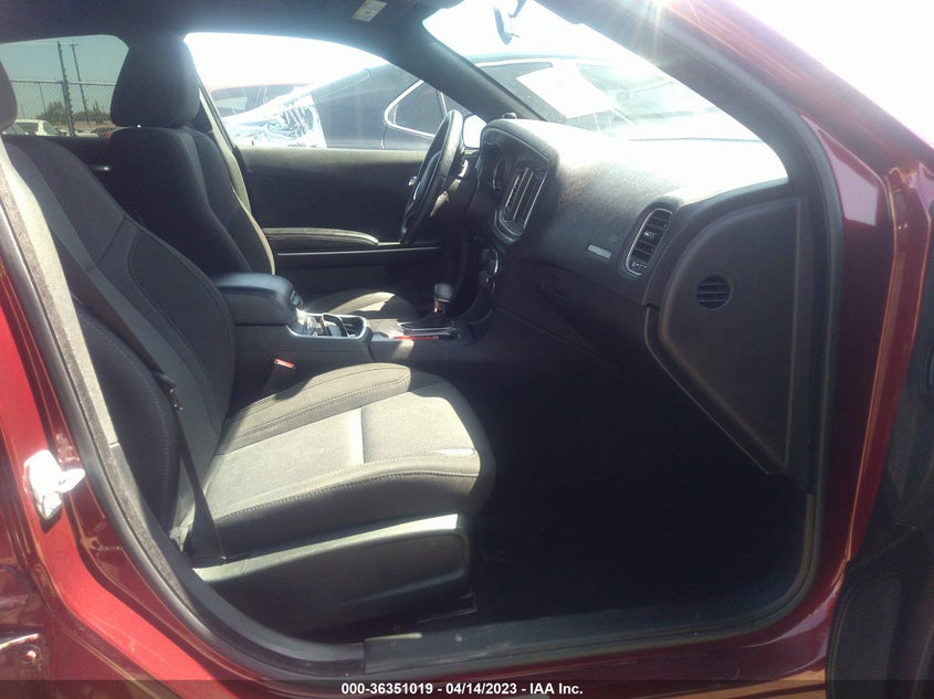VIN 2C3CDXBG8KH644322 2019 DODGE CHARGER SXT
