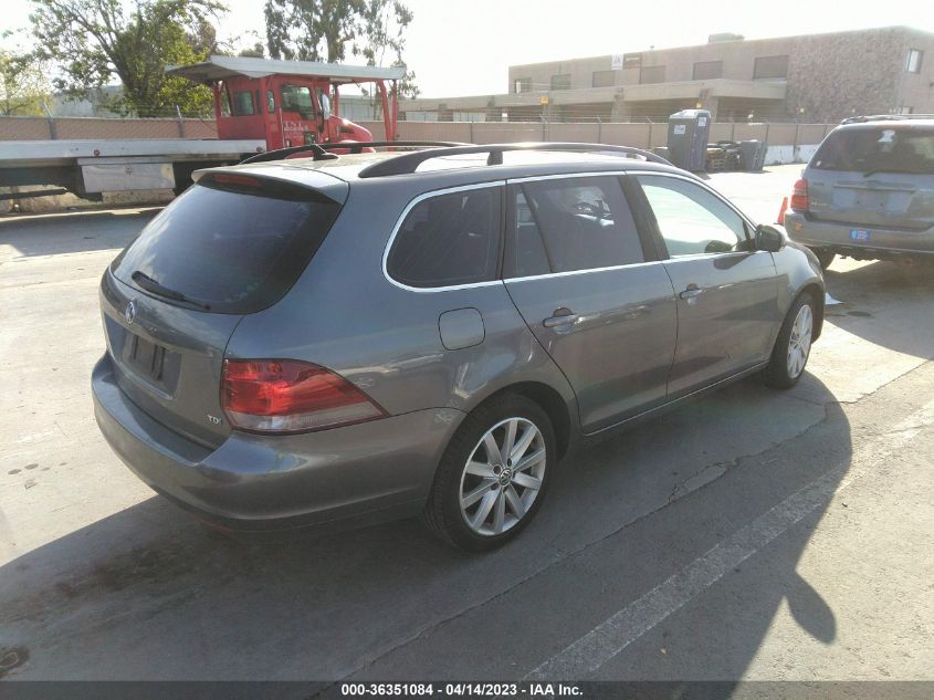 2013 VOLKSWAGEN JETTA SPORTWAGEN TDI W/SUNROOF & NAV - 3VWPL7AJ7DM647369