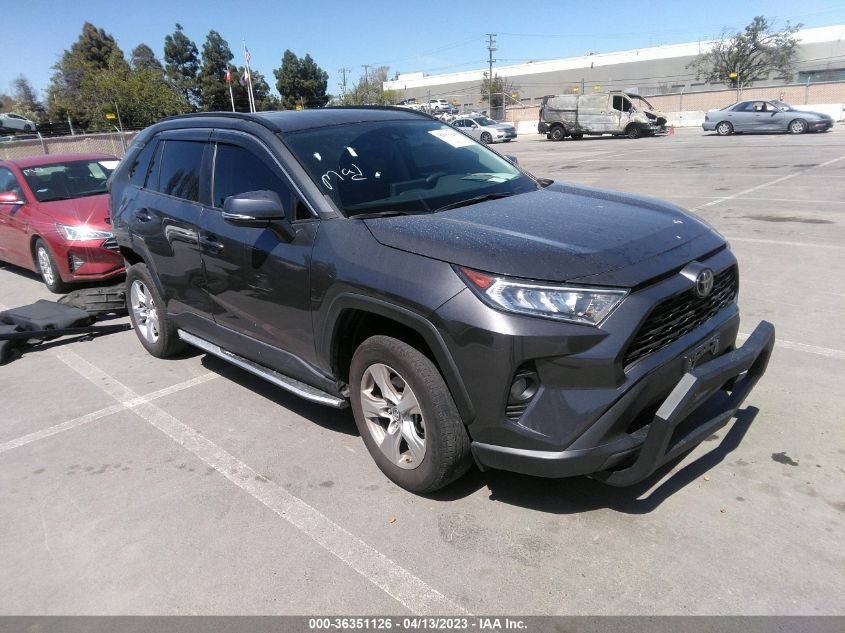 2019 TOYOTA RAV4 XLE - 2T3P1RFV3KW059514