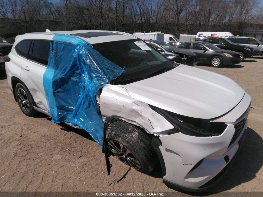 2022 TOYOTA HIGHLANDER HYBRID - 5TDGBRCH7NS558155