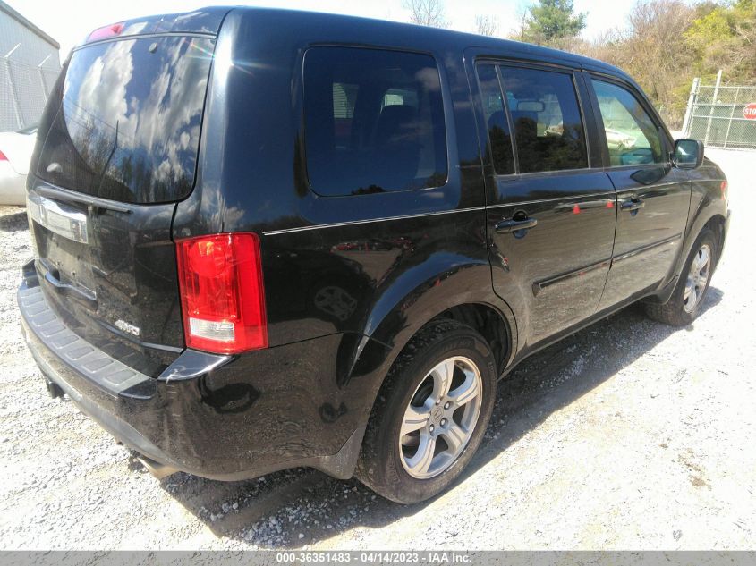 2015 HONDA PILOT EX-L - 5FNYF4H73FB005911