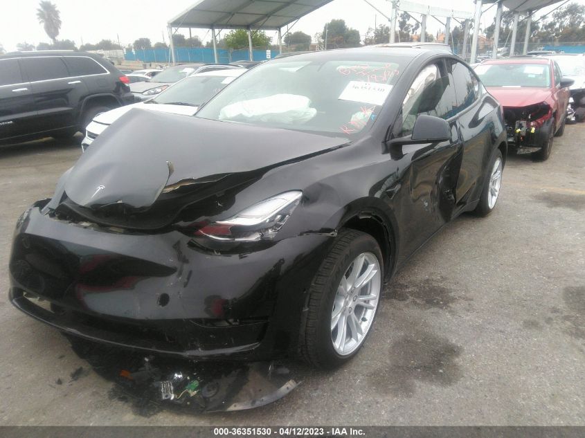 2021 TESLA MODEL Y LONG RANGE - 5YJYGDEE4MF215320