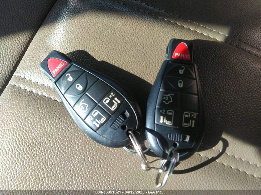2015 CHRYSLER TOWN & COUNTRY TOURING - 2C4RC1BG0FR694041