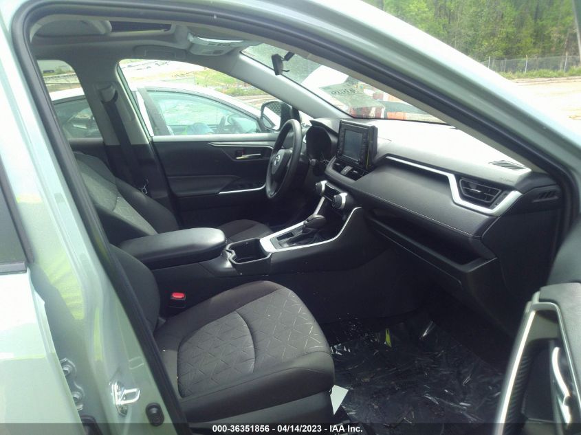 2022 TOYOTA RAV4 XLE - 2T3W1RFV6NW220017