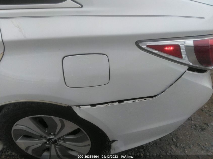 2014 HYUNDAI SONATA HYBRID LIMITED - KMHEC4A49EA105834