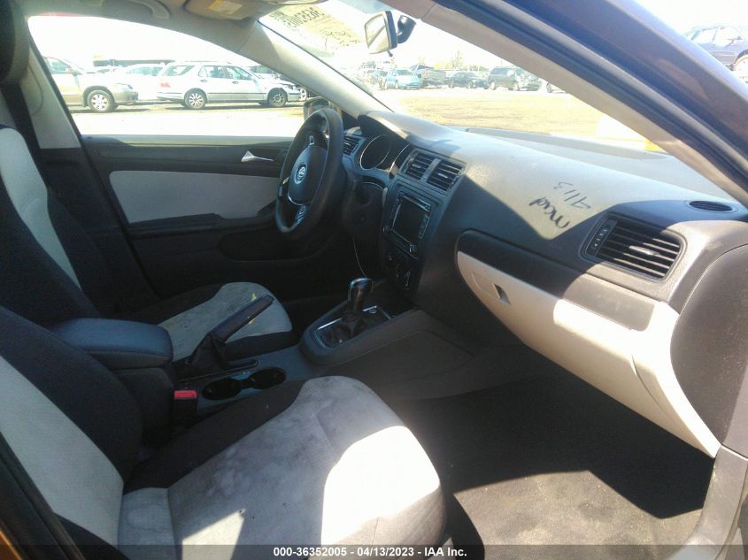 2015 VOLKSWAGEN JETTA SEDAN 2.0L S W/TECHNOLOGY - 3VW2K7AJ7FM273233