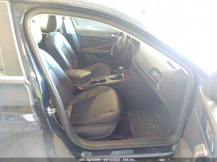 VIN 3VWE57BU2KM098624 2019 VOLKSWAGEN JETTA SEL
