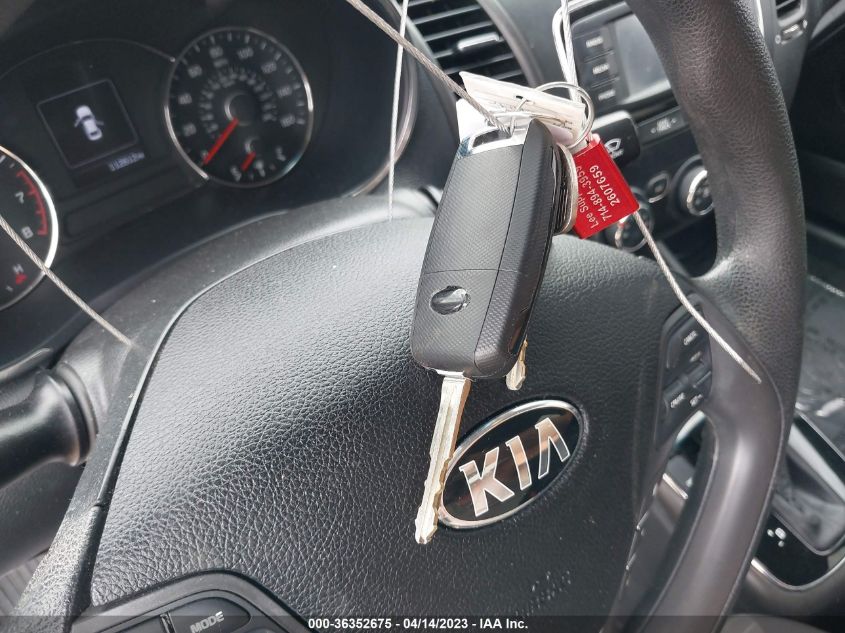 2017 KIA FORTE LX - 3KPFL4A74HE013678