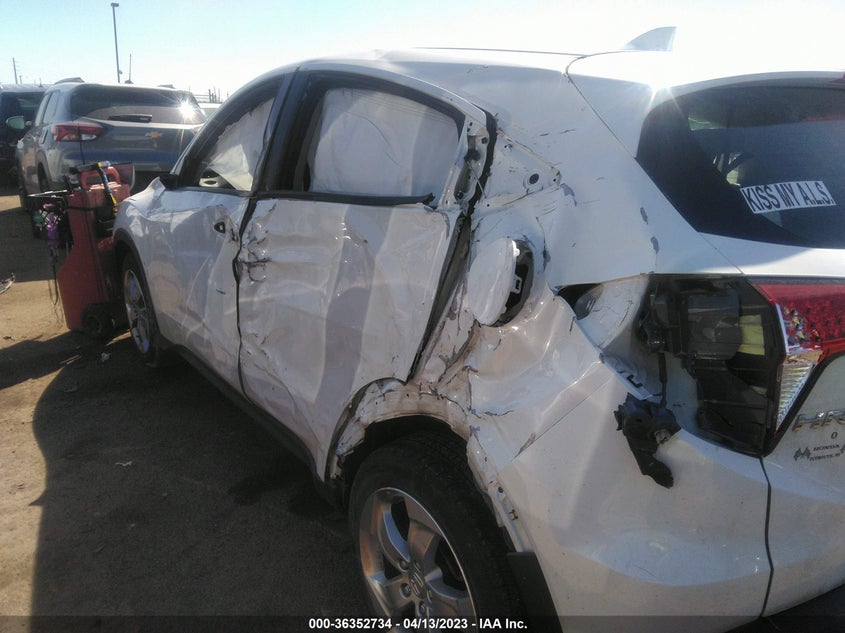 VIN 3CZRU6H31JM730926 2018 HONDA HR-V LX