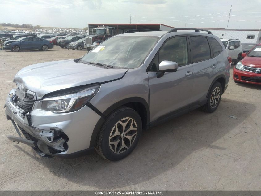 2020 SUBARU FORESTER PREMIUM - JF2SKAJC5LH455161