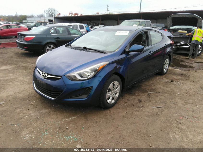 VIN 5NPDH4AE1GH715880 2016 HYUNDAI ELANTRA no.2