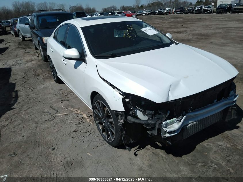 2015 VOLVO S60 T6 DRIVE-E PLATINUM - YV149MFM5F1334157