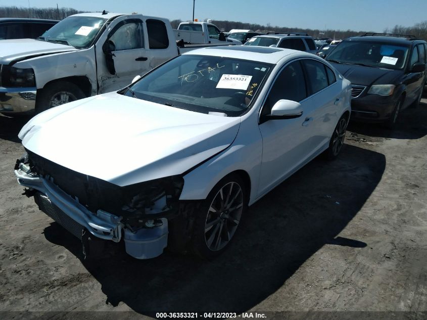 2015 VOLVO S60 T6 DRIVE-E PLATINUM - YV149MFM5F1334157