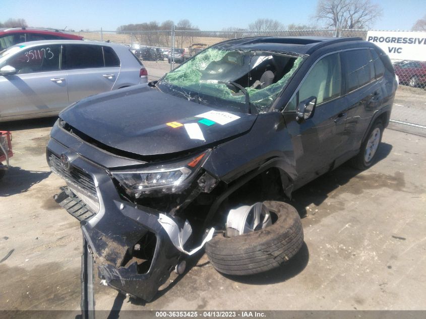 2019 TOYOTA RAV4 XLE - JTMP1RFV7KD516211