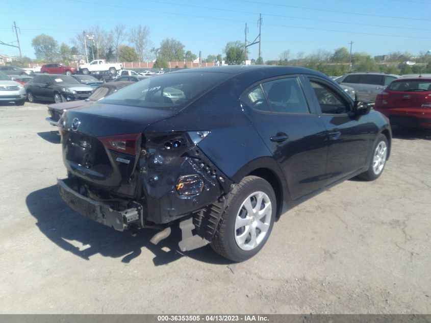 2018 MAZDA MAZDA3 4-DOOR SPORT 3MZBN1U75JM266536