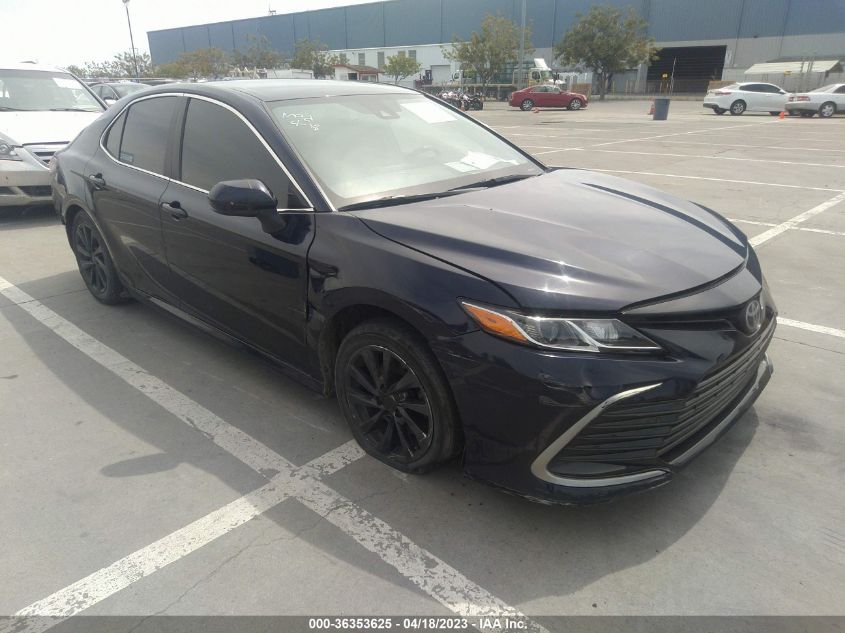 2021 TOYOTA CAMRY LE - 4T1C11AK0MU545870