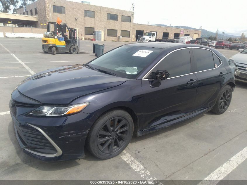 2021 TOYOTA CAMRY LE - 4T1C11AK0MU545870