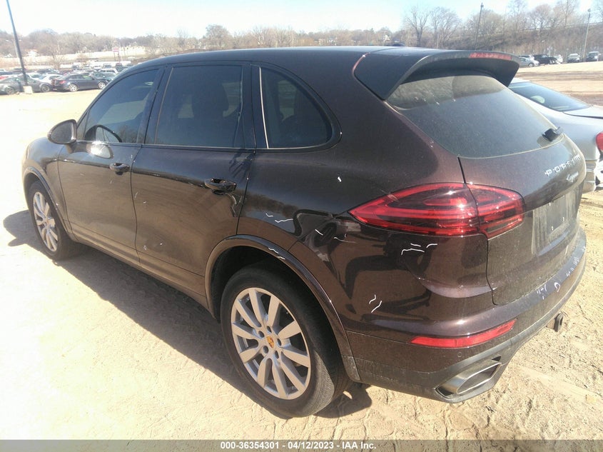 VIN WP1AA2A20HKA88463 2017 PORSCHE CAYENNE