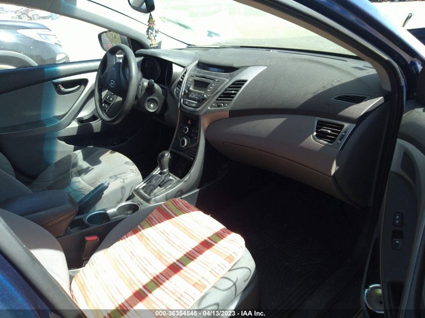 2016 HYUNDAI ELANTRA SE - 5NPDH4AEXGH682944