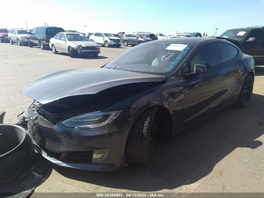 2018 TESLA MODEL S 75D/100D/P100D - 5YJSA1E41JF274432