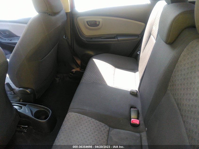 VIN VNKKTUD33HA085814 2017 TOYOTA YARIS L/SE/LE