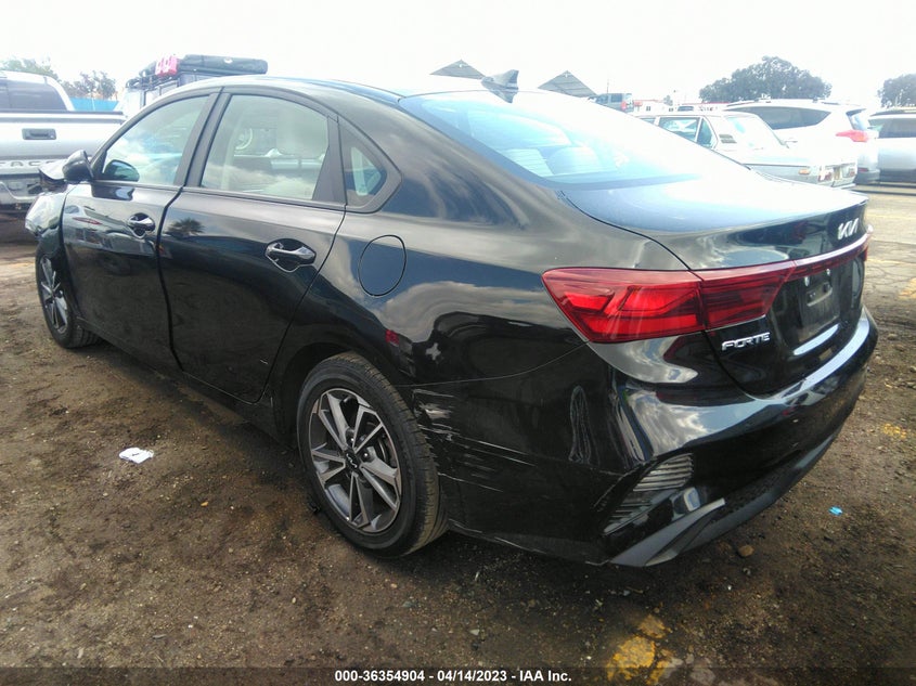 VIN 3KPF24AD5NE488552 2022 KIA FORTE LXS