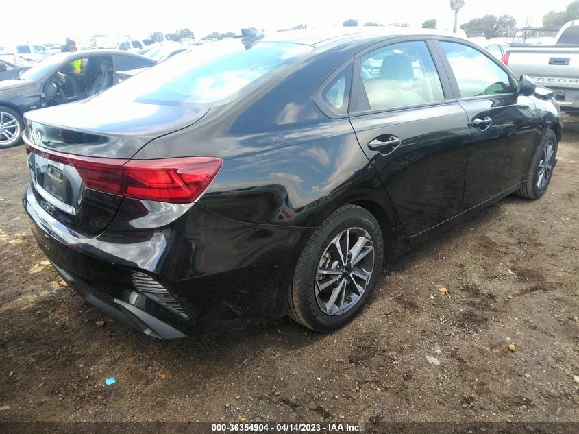 VIN 3KPF24AD5NE488552 2022 KIA FORTE LXS