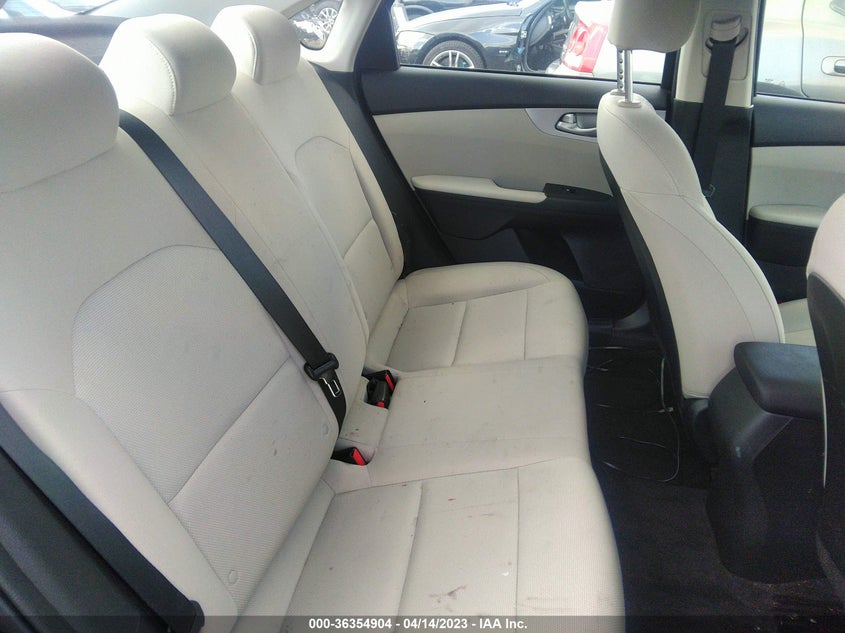 VIN 3KPF24AD5NE488552 2022 KIA FORTE LXS