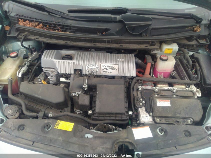 2015 TOYOTA PRIUS FOUR - JTDKN3DU0F1951567