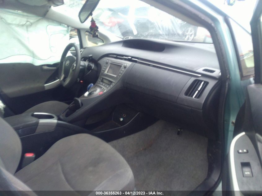 2015 TOYOTA PRIUS FOUR - JTDKN3DU0F1951567