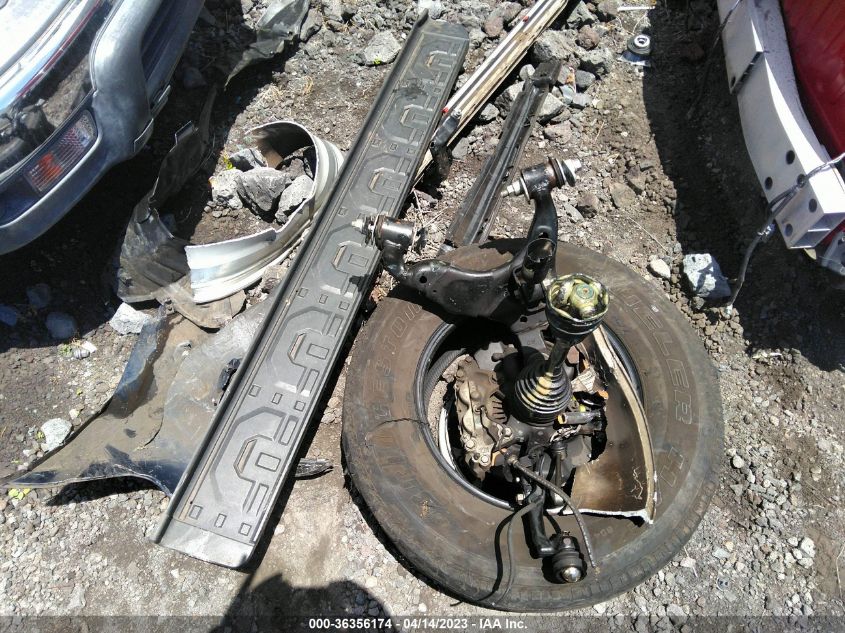 2020 TOYOTA 4RUNNER SR5 - JTEBU5JR0L5767339
