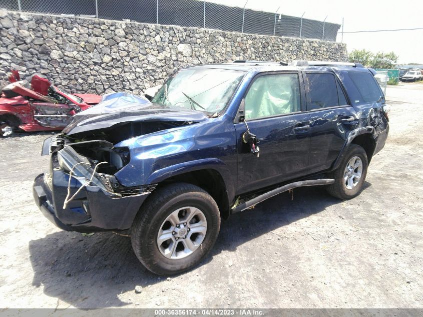 2020 TOYOTA 4RUNNER SR5 - JTEBU5JR0L5767339
