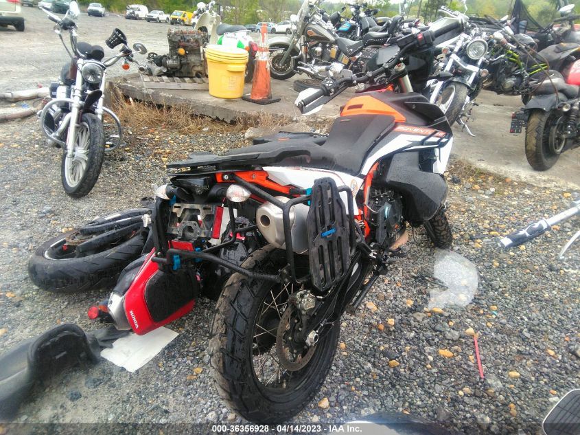 2021 KTM 890 ADVENTURE R VBKTR6403MM810218