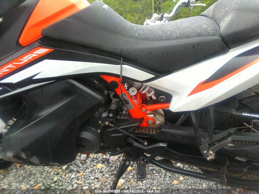 2021 KTM 890 ADVENTURE R VBKTR6403MM810218