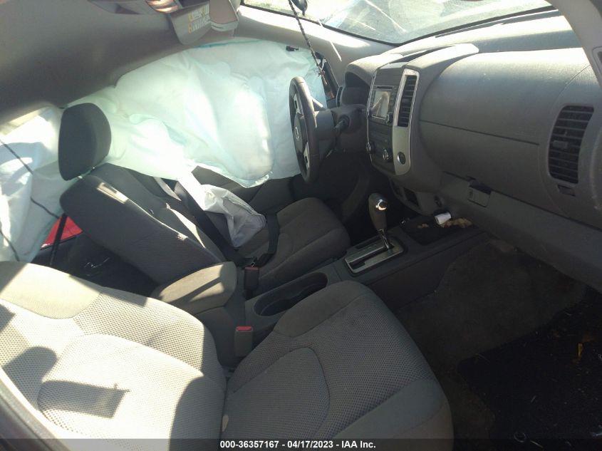 2018 NISSAN FRONTIER SV V6 - 1N6AD0ERXJN711738